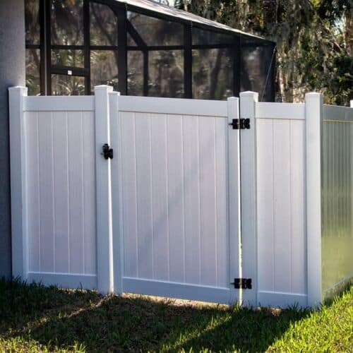 hamton-pvc-fencing-single-gate fencing-brisbane